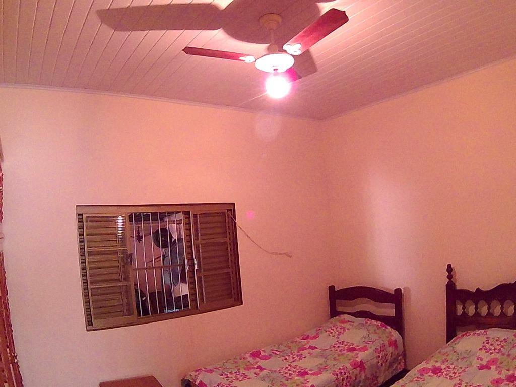 Casa Para Temporada Da Vo Cida Olímpia الغرفة الصورة